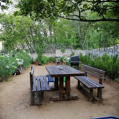 5592b Apartment